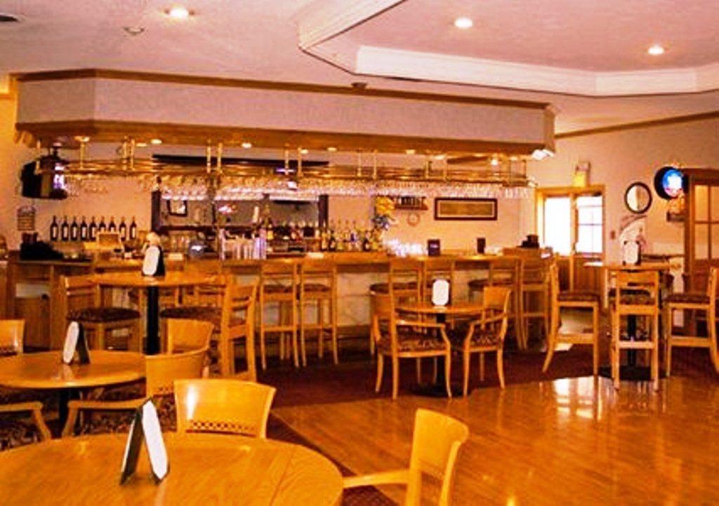 Clarion Inn Conference Center Modesto Exteriör bild