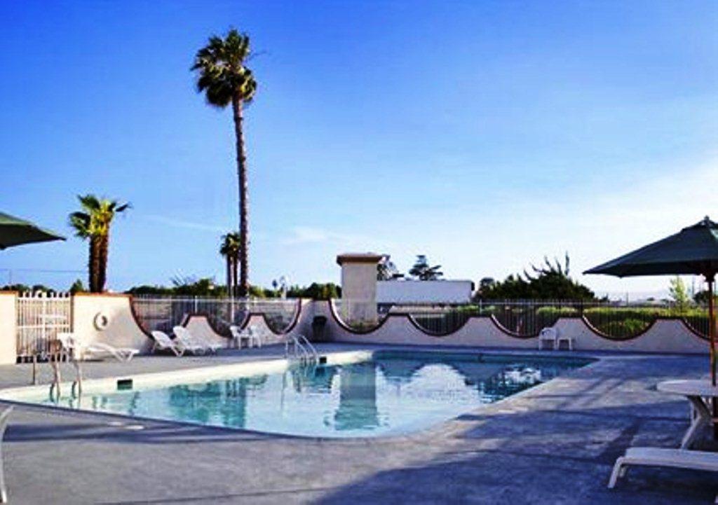 Clarion Inn Conference Center Modesto Exteriör bild