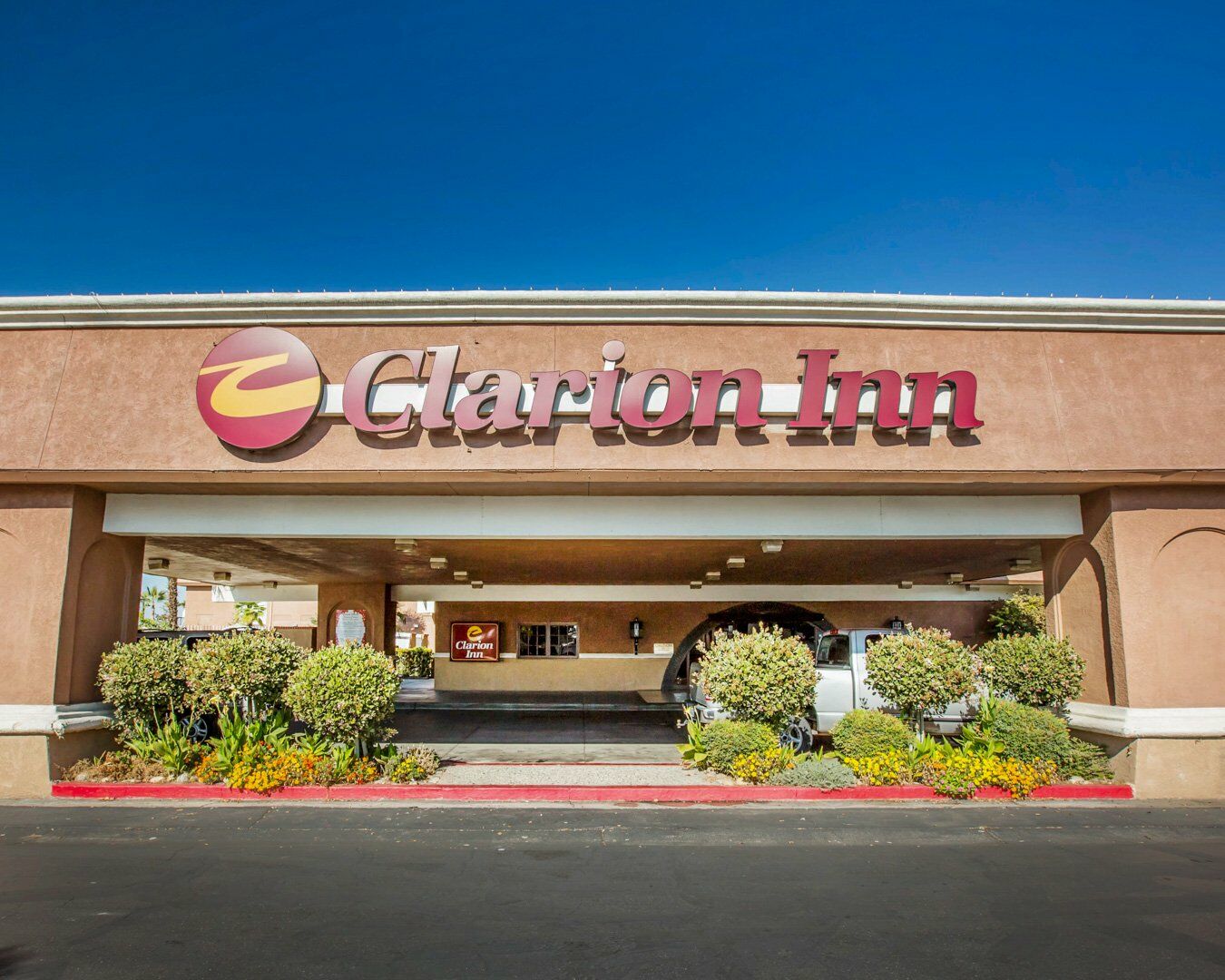 Clarion Inn Conference Center Modesto Exteriör bild