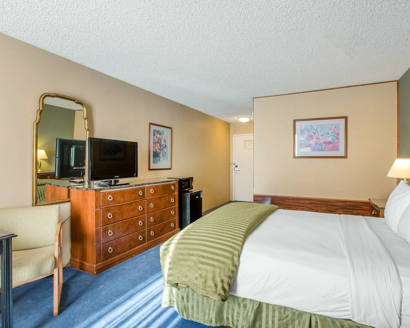Clarion Inn Conference Center Modesto Exteriör bild